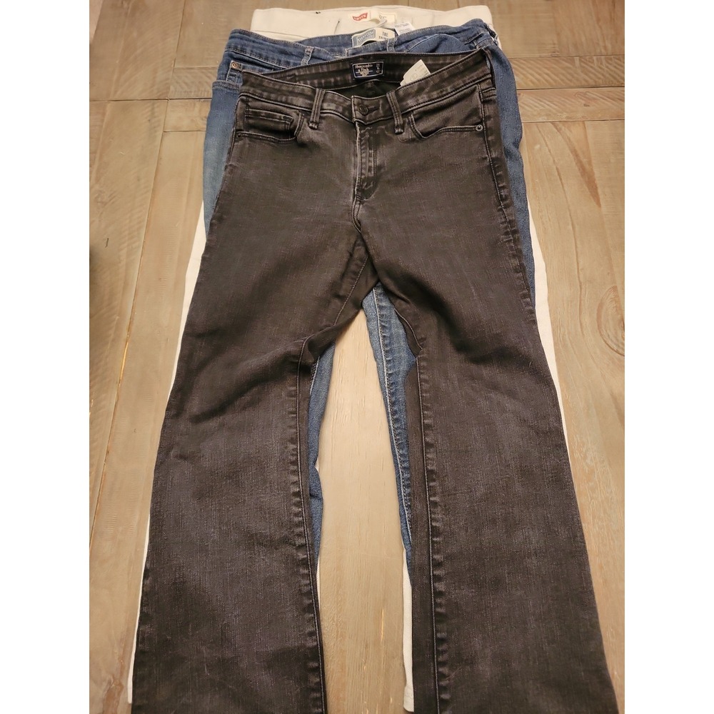 Lot 3 JEAN WOMENS Abacrombie Fitch 26 28 Strech Levi Sig Distressed Strech